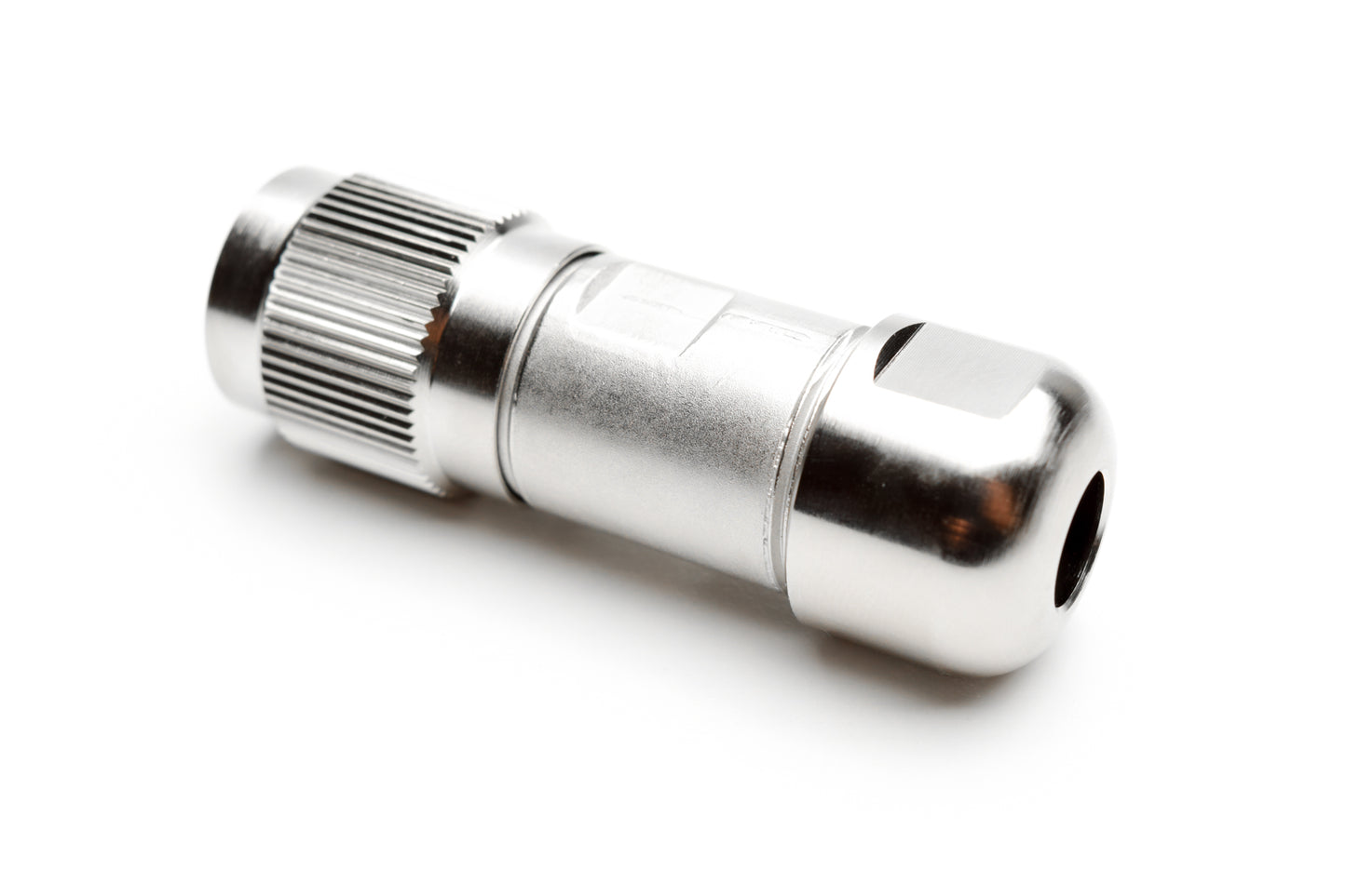 C091 11D008 001 4 Female Connectors with internal strain relief and metal locking ring. Complete EMI shielding in the fully mated and locked position (EMI security). Screw locking according to IEC 61076-2-106. Fully intermateable with C091D connectors.