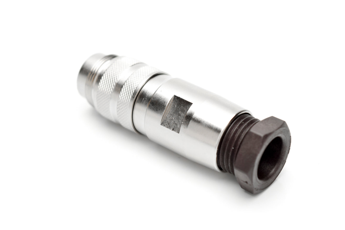 C091 11H008 001 2 Male Connectors with internal strain relief and metal locking ring. Complete EMI shielding in the fully mated and locked position (EMI security). Screw locking according to IEC 61076-2-106. Contacts sold separately.