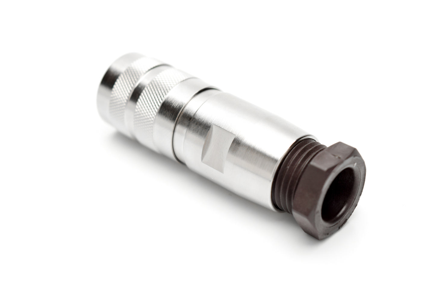 C091 31D007 101 2 Female Connectors with internal strain relief and metal locking ring. Complete EMI shielding in the fully mated and locked position (EMI security). Screw locking according to IEC 61076-2-106. Contacts included.