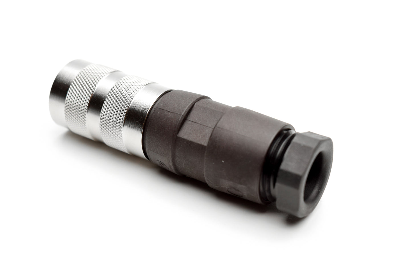T 3476 002 Female Connectors with internal strain relief and metal locking ring. Screw locking according to DIN EN 60130-9 / IEC 60130-9. Contacts included.