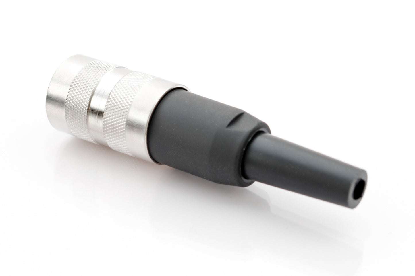 T 3505 001 Female Connectors with internal strain relief and metal locking ring. Screw locking according to DIN EN 60130-9 / IEC 60130-9. Contacts included.