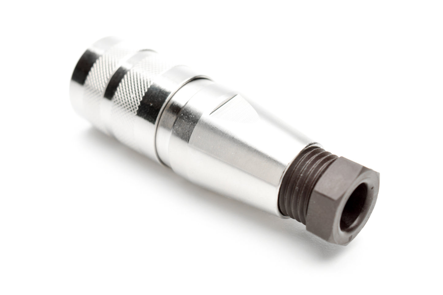 C091 11D007 000 2 Female Connectors with internal strain relief and metal locking ring. Complete EMI shielding in the fully mated and locked position (EMI security). Screw locking according to IEC 61076-2-106. Contacts sold separately.