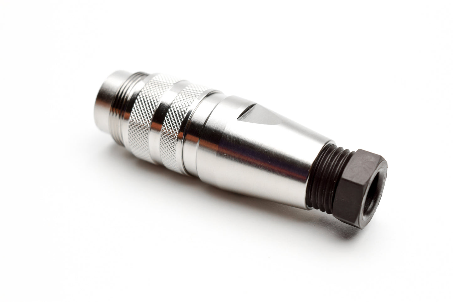 C091 11H008 000 2 Male Connectors with internal strain relief and metal locking ring. Complete EMI shielding in the fully mated and locked position (EMI security). Screw locking according to IEC 61076-2-106. Contacts sold separately.