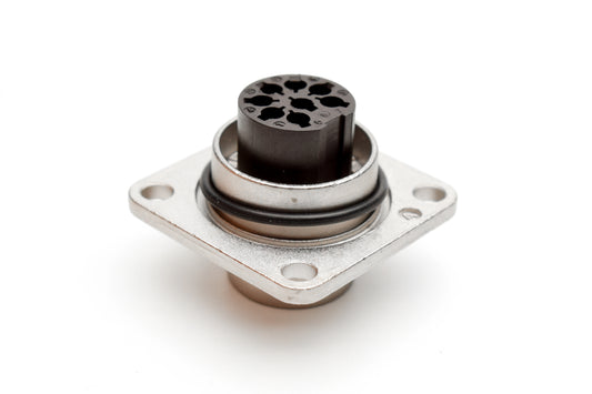 C091 11S008 000 2 Flange mount male metal Connectors with O-ring seal and ring nut (hex nut available upon request). Complete EMI shielding in the fully mated and locked position (EMI security). Contacts sold separately.