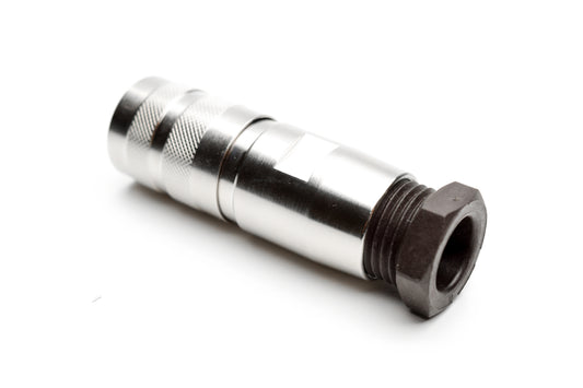 C091 31D004 101 2 Female Connectors with internal strain relief and metal locking ring. Complete EMI shielding in the fully mated and locked position (EMI security). Screw locking according to IEC 61076-2-106. Contacts included.