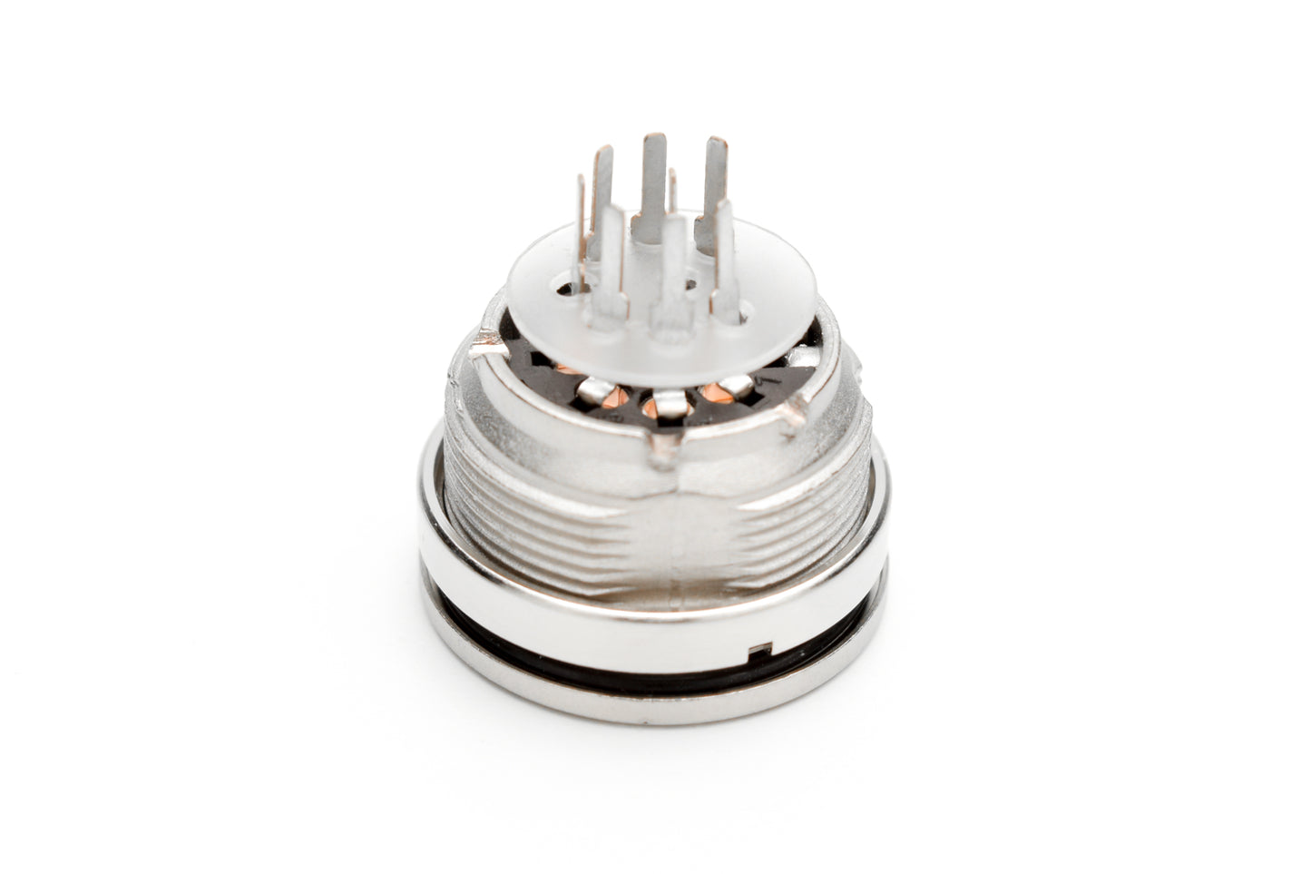 C091 61N008 120 2 Front mounting female metal Connectors with O-ring seal and ring nut mount (hex nut available upon request). Complete EMI shielding in the fully mated and locked position (EMI security). Contacts included.