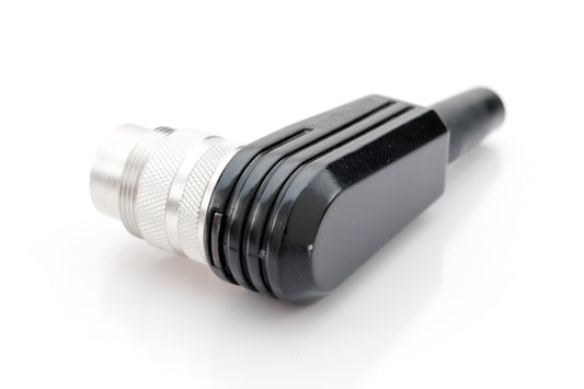 T 3260 005 Male Connectors with internal strain relief and metal locking ring. Screw locking according to IEC 61076-2-106. Contacts included.